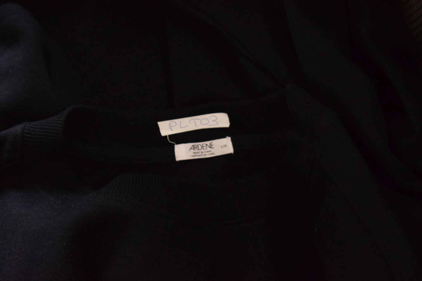 Sweat-shirt ARDENE court noir à manches bouffantes L