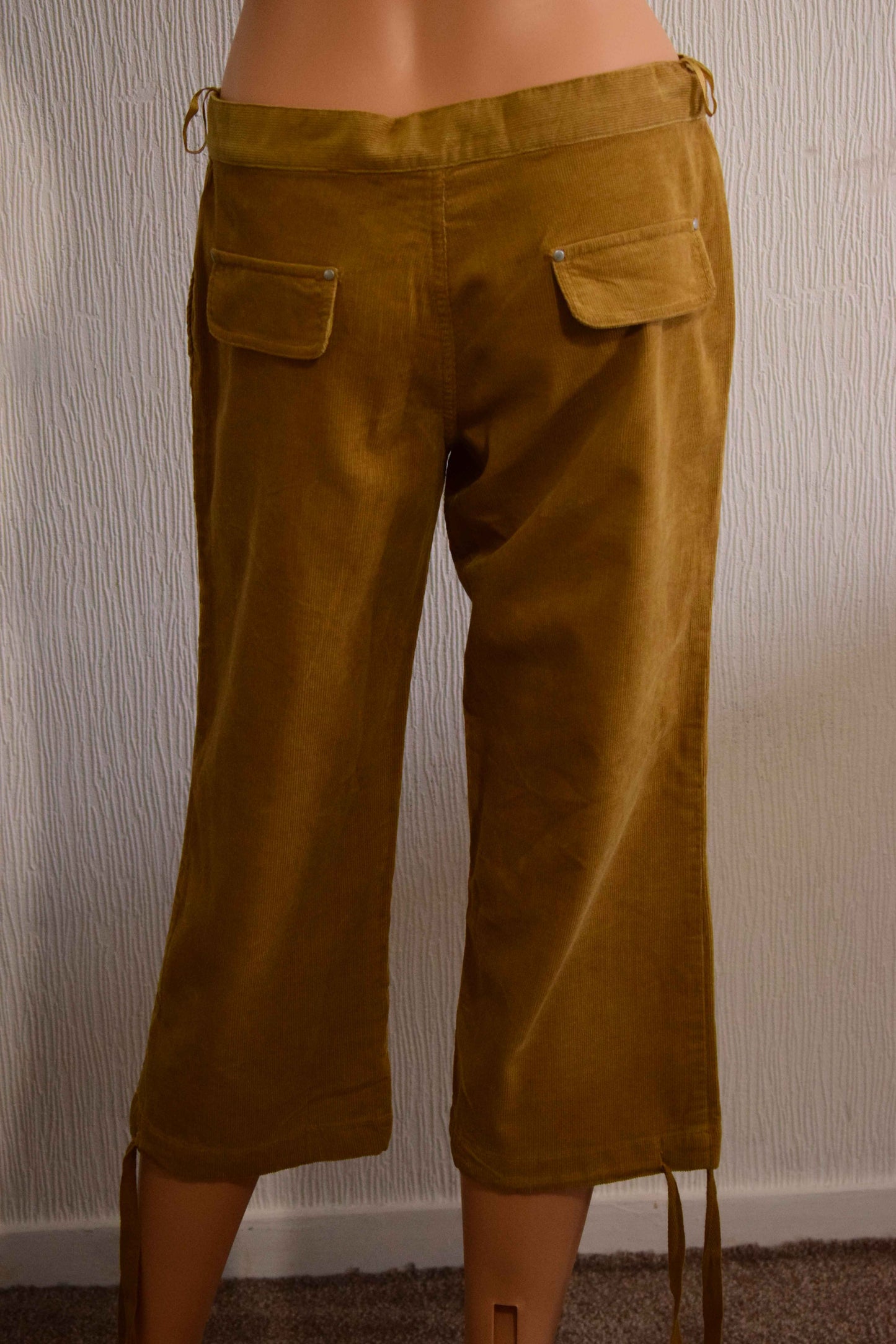 Pantacourt Blunauta Large Ocre en Velours – camel M