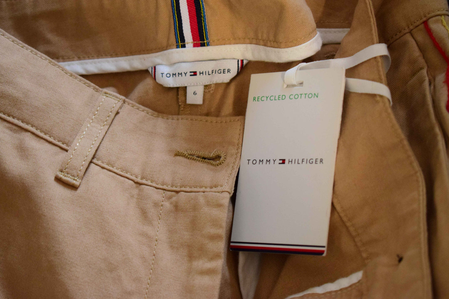 Pantalon chino femme Tommy Hilfiger – Beige camel – Taille S