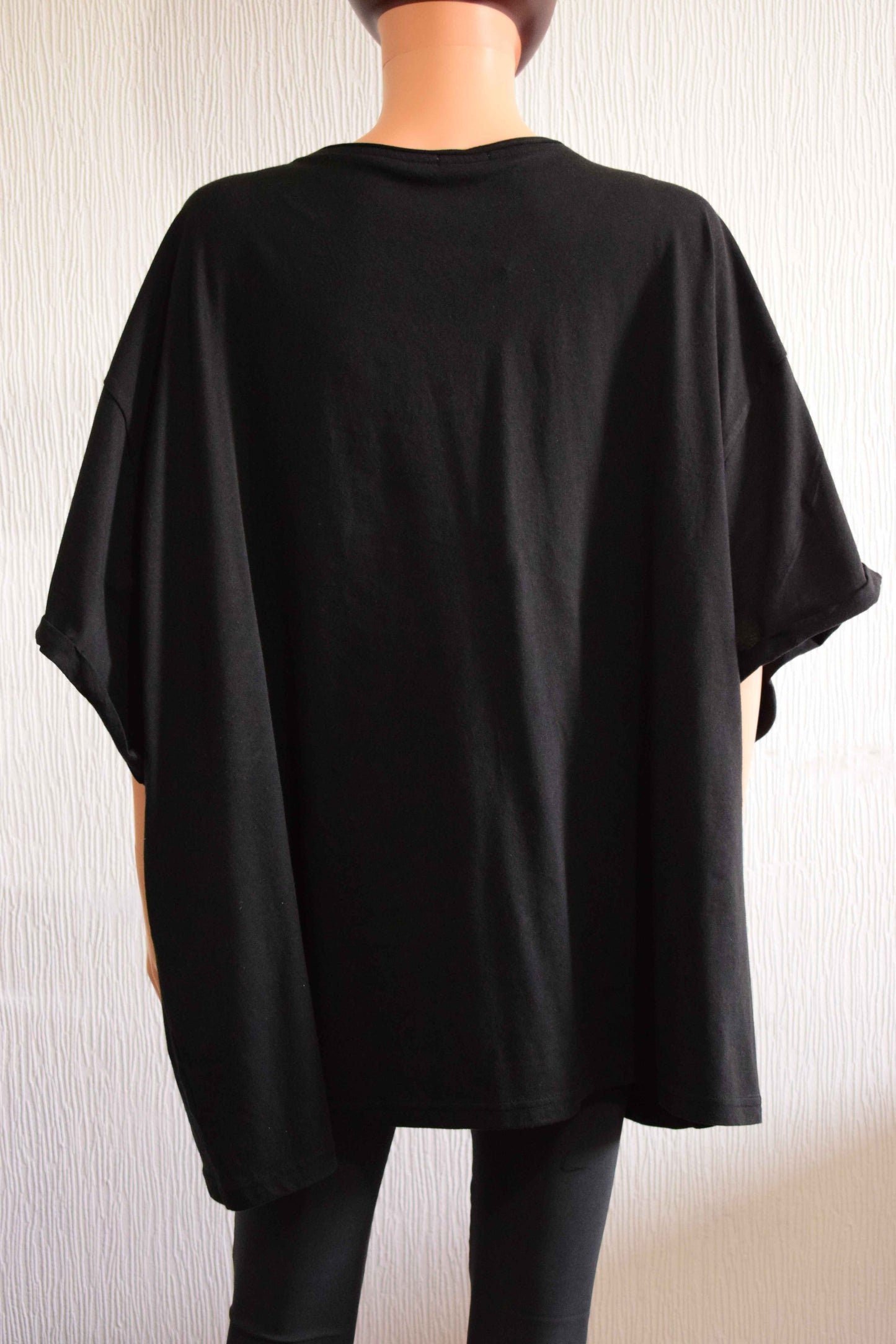 T-shirt long surdimensionné noir à col en V 4XL