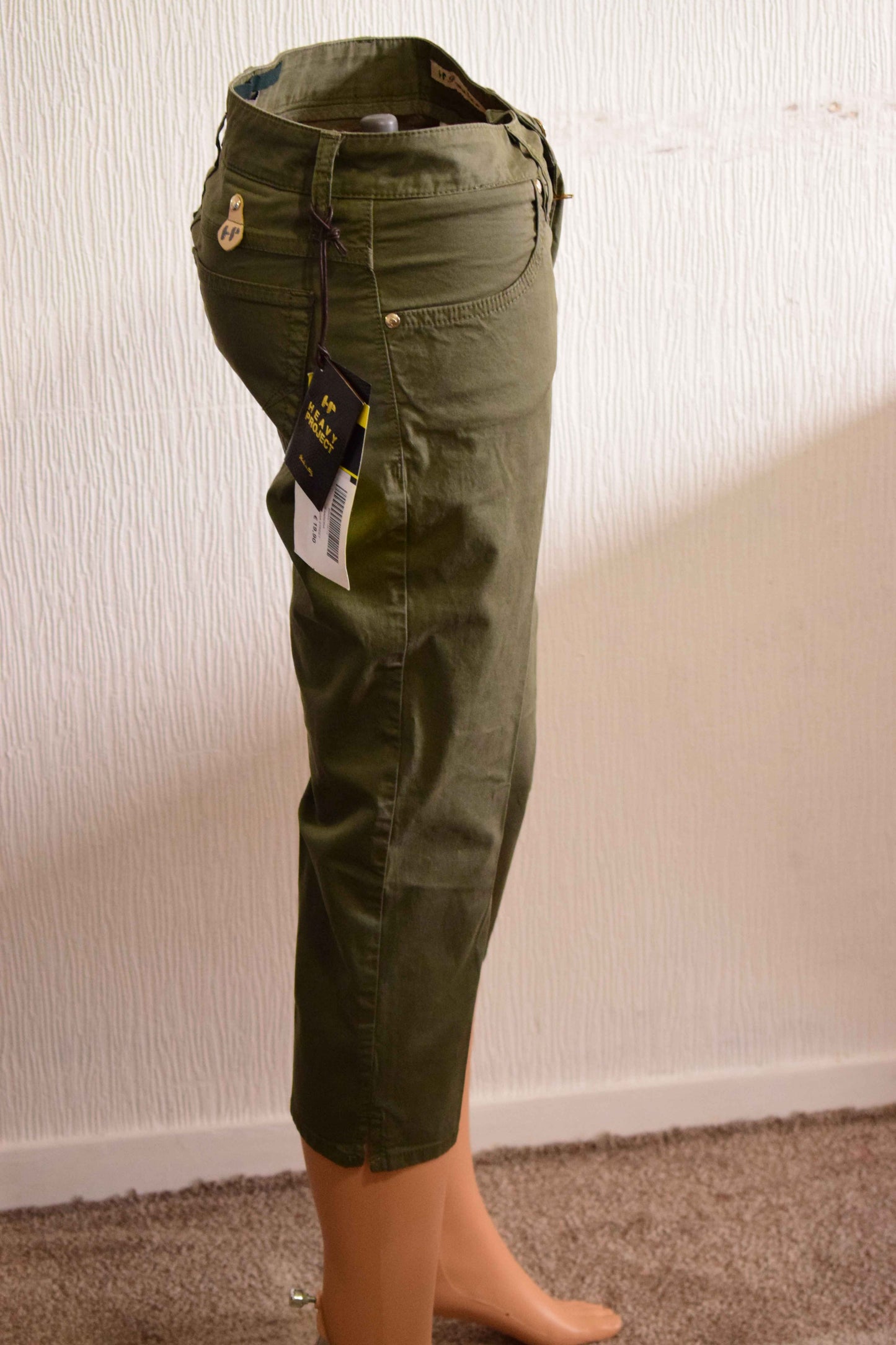 Pantacourt femme Heavy Project – Kaki / Vert militaire – Taille 36