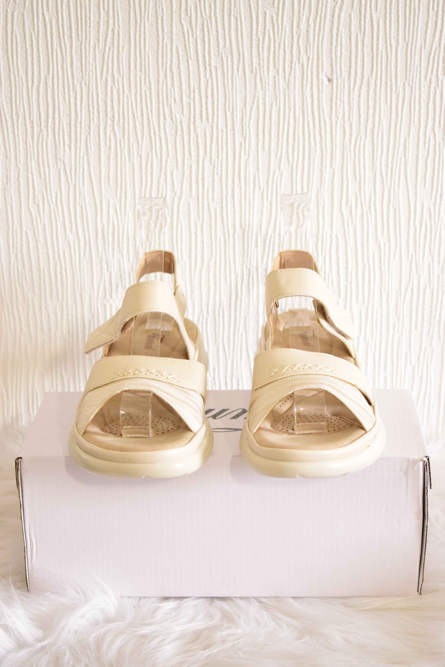 Sandales Confort Beige Nude à Brides Scratch & Détail Irise