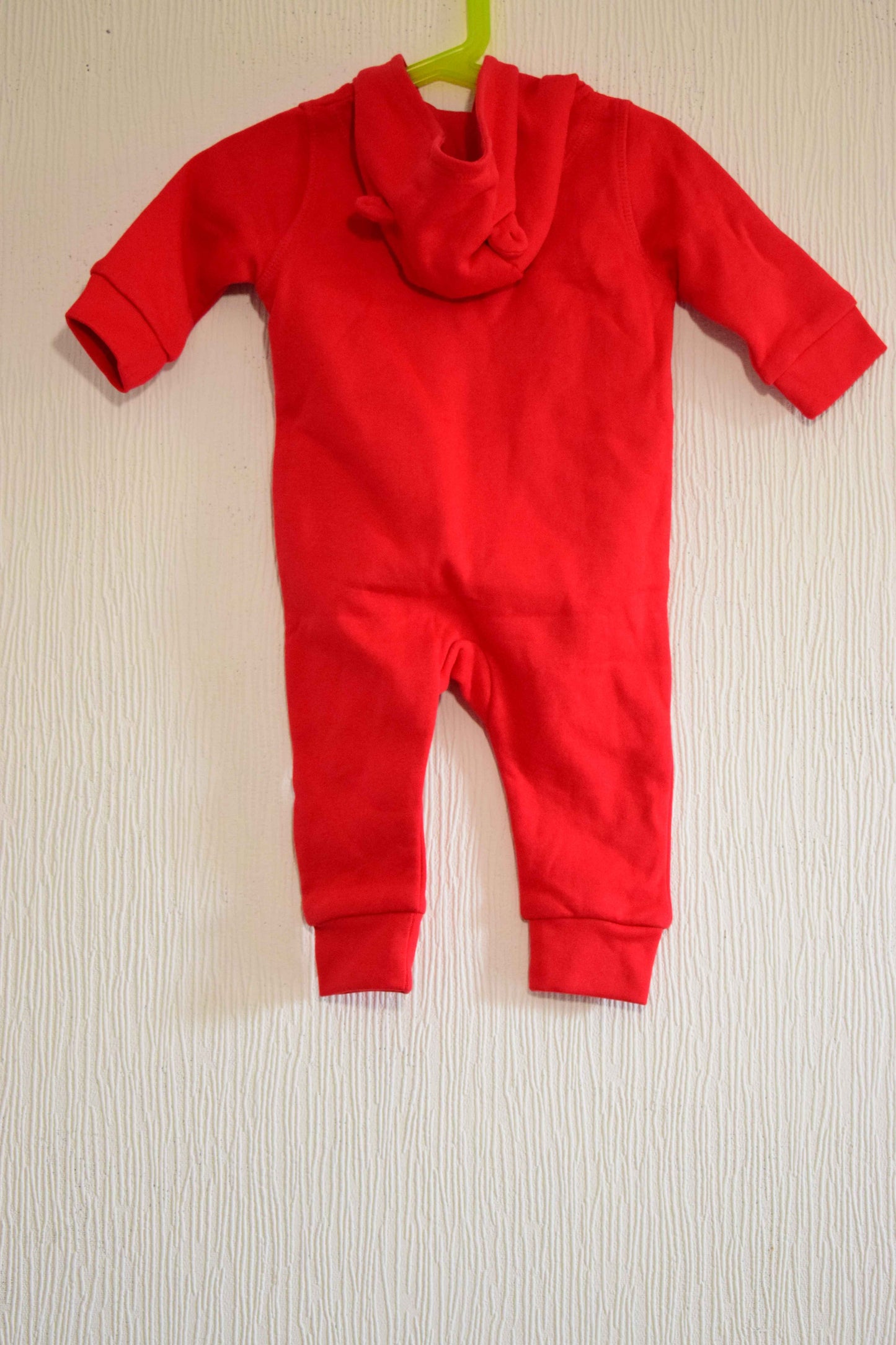 Combinaison à capuche en molleton rouge pour bébé