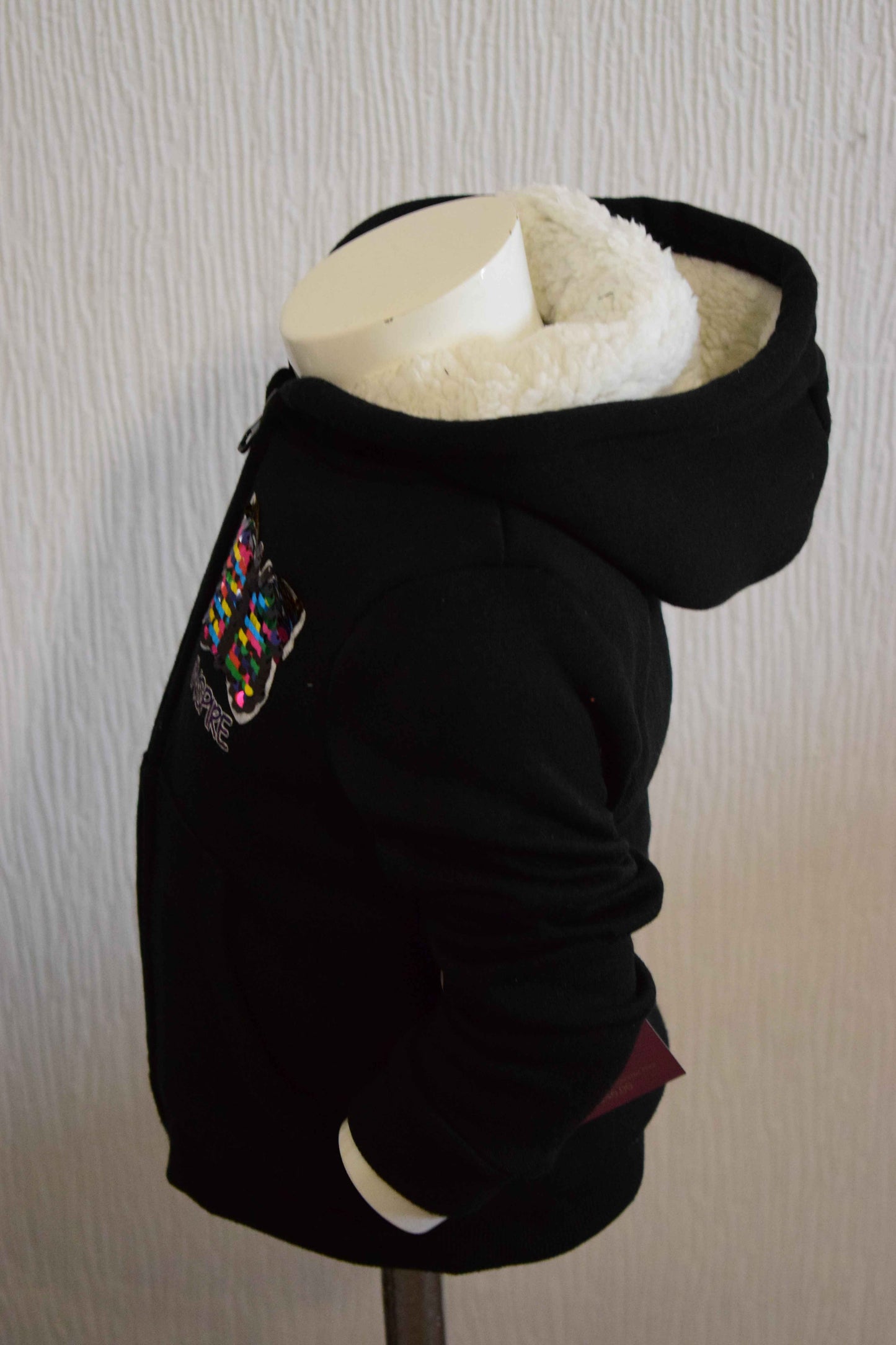 Gilet zippé enfant Dreamstar – Noir/Papillon sequins – 3 ans