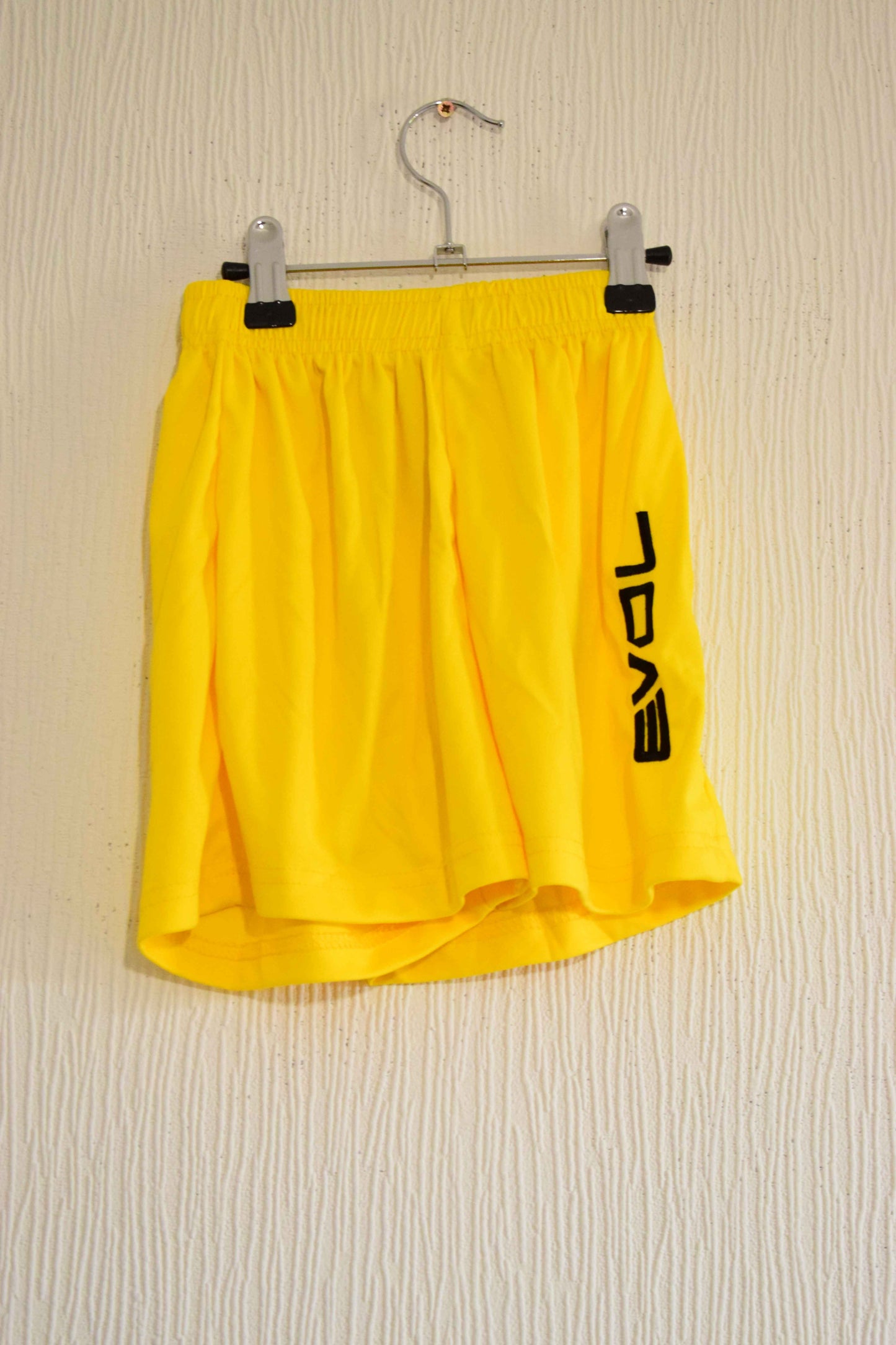 Short de Sport Jaune EVOL – Moderne & Dynamique 5Ans