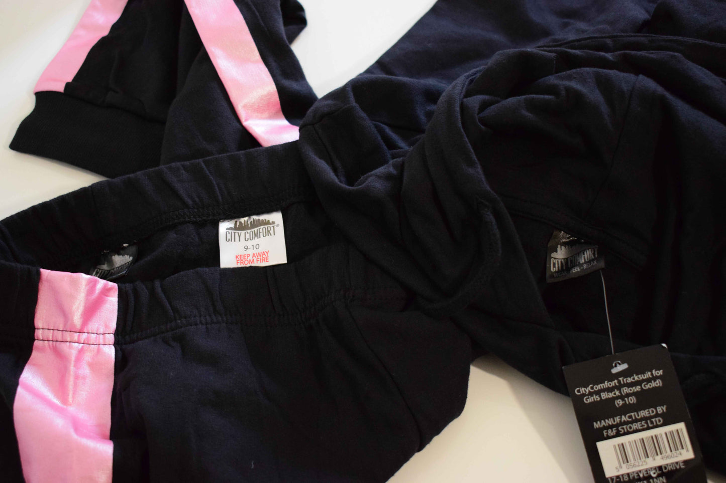 Ensemble de jogging noir et bandes satinées rose fuchsia avec sweat à capuche enfants 9-10 Ans