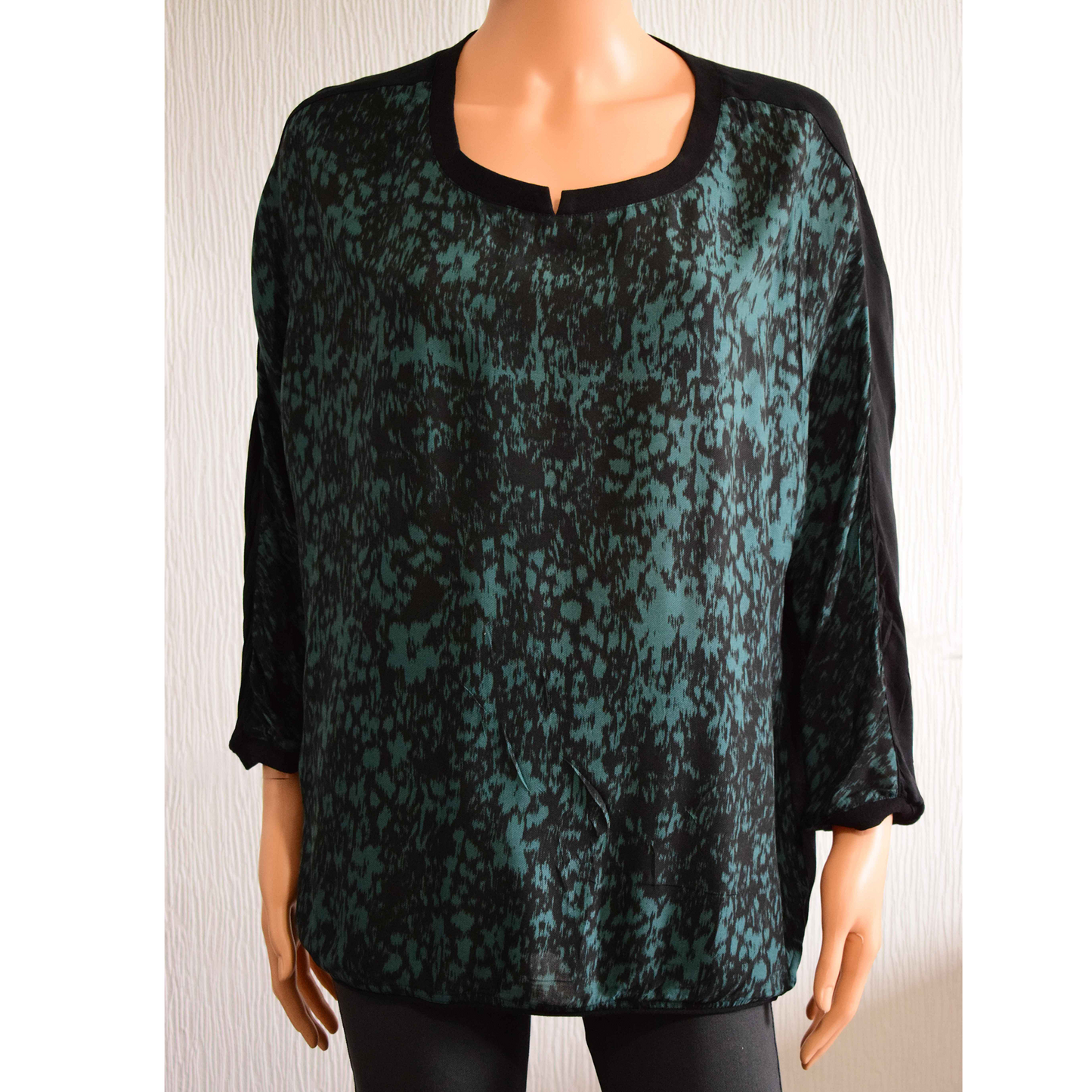Blouse fluide imprimée vert canard et noir 42