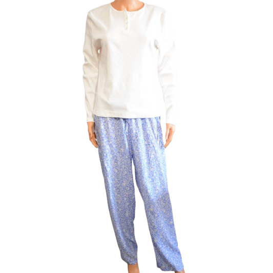 Ensemble de pyjama Oronero rose pâle à manches longues et motif floral