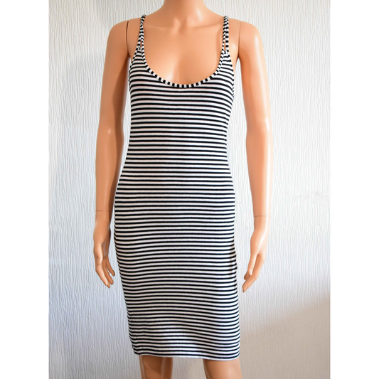 Robe moulante à rayures horizontales noir et blanc M